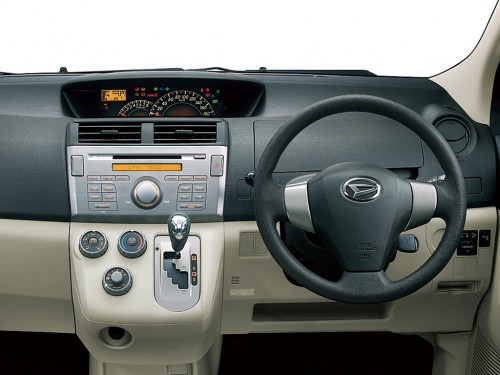 Характеристики автомобиля Daihatsu Boon Luminas 1.5 CX (12.2008 - 03.2012): фото, вместимость, скорость, двигатель, топливо, масса, отзывы
