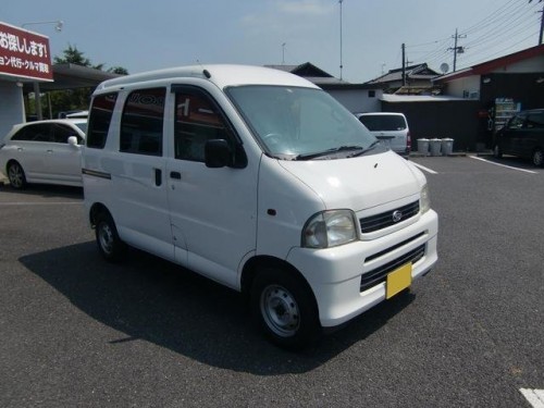 Характеристики автомобиля Daihatsu Hijet 660 special (01.2001 - 12.2001): фото, вместимость, скорость, двигатель, топливо, масса, отзывы