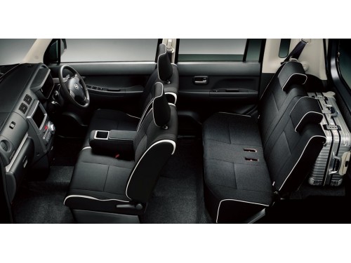 Характеристики автомобиля Daihatsu Move Conte 660 Custom X VS (05.2014 - 03.2015): фото, вместимость, скорость, двигатель, топливо, масса, отзывы