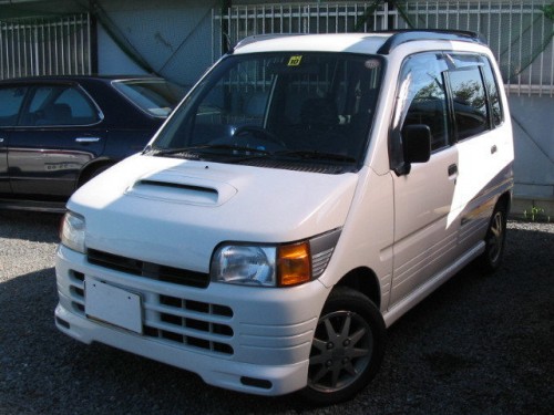 Характеристики автомобиля Daihatsu Move 660 CG (05.1997 - 11.1997): фото, вместимость, скорость, двигатель, топливо, масса, отзывы