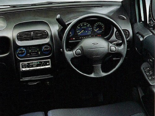 Характеристики автомобиля Daihatsu Move 660 aero down custom XX M4 (11.1999 - 01.2000): фото, вместимость, скорость, двигатель, топливо, масса, отзывы