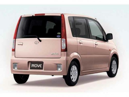 Характеристики автомобиля Daihatsu Move 660 custom RS (12.2004 - 09.2006): фото, вместимость, скорость, двигатель, топливо, масса, отзывы