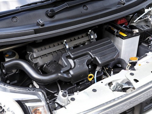 Характеристики автомобиля Daihatsu Move 660 Custom X Limited Smart Selection SA 4WD (05.2014 - 11.2014): фото, вместимость, скорость, двигатель, топливо, масса, отзывы