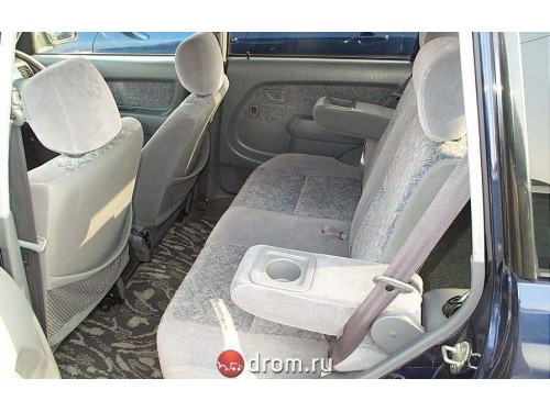 Характеристики автомобиля Daihatsu Pyzar 1.5 CX (07.1998 - 08.1999): фото, вместимость, скорость, двигатель, топливо, масса, отзывы