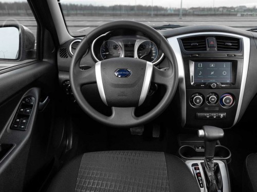 Характеристики автомобиля Datsun on-DO 1.6 AT Comfort (03.2020 - 03.2021): фото, вместимость, скорость, двигатель, топливо, масса, отзывы