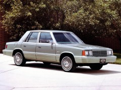 Dodge Aries 2.2 AT SE (10.1980 - 09.1982)