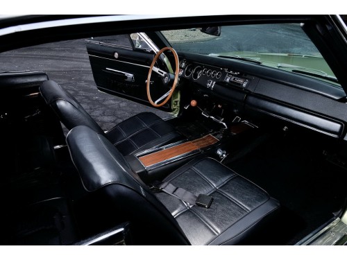 Характеристики автомобиля Dodge Charger 3.7 MT Charger 225 (09.1968 - 08.1969): фото, вместимость, скорость, двигатель, топливо, масса, отзывы