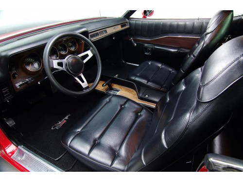 Характеристики автомобиля Dodge Charger 5.2 AT Charger HT 318 (09.1971 - 08.1972): фото, вместимость, скорость, двигатель, топливо, масса, отзывы