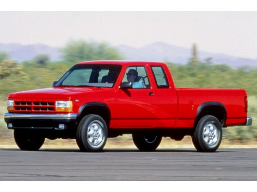 Характеристики автомобиля Dodge Dakota 2.5 MT Dakota Regular Cab LWB Advantage II Pkg. (07.1995 - 06.1996): фото, вместимость, скорость, двигатель, топливо, масса, отзывы