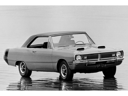 Характеристики автомобиля Dodge Dart 3.7 AT Dart Swinger (10.1969 - 09.1970): фото, вместимость, скорость, двигатель, топливо, масса, отзывы