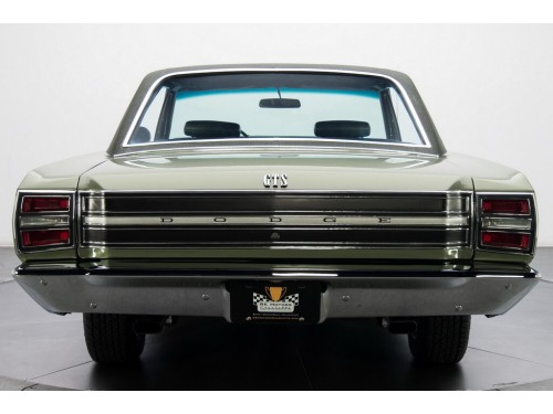 Характеристики автомобиля Dodge Dart 7.0 MT Dart GSS Hardtop (10.1967 - 09.1968): фото, вместимость, скорость, двигатель, топливо, масса, отзывы