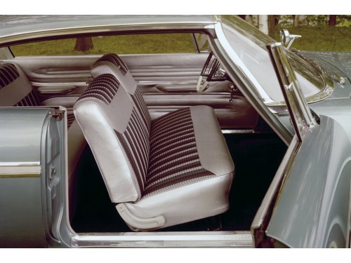 Характеристики автомобиля Dodge Dart 3.7 MT Dart Hardtop Pioneer (07.1960 - 09.1961): фото, вместимость, скорость, двигатель, топливо, масса, отзывы