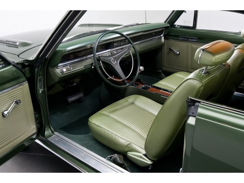 Характеристики автомобиля Dodge Dart 3.7 AT Dart Swinger (10.1968 - 09.1969): фото, вместимость, скорость, двигатель, топливо, масса, отзывы