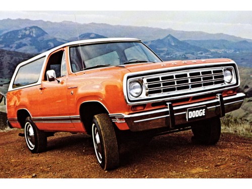Характеристики автомобиля Dodge Ramcharger 3.7 AT Ramcharger (08.1974 - 07.1975): фото, вместимость, скорость, двигатель, топливо, масса, отзывы