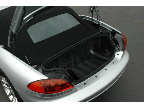 Характеристики автомобиля Dodge Viper 8.3 MT SRT10 (06.2005 - 05.2007): фото, вместимость, скорость, двигатель, топливо, масса, отзывы