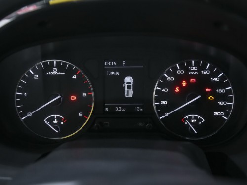 Характеристики автомобиля Dongfeng Rich 2.4 AT 4WD Standart (12.2018 - 01.2021): фото, вместимость, скорость, двигатель, топливо, масса, отзывы
