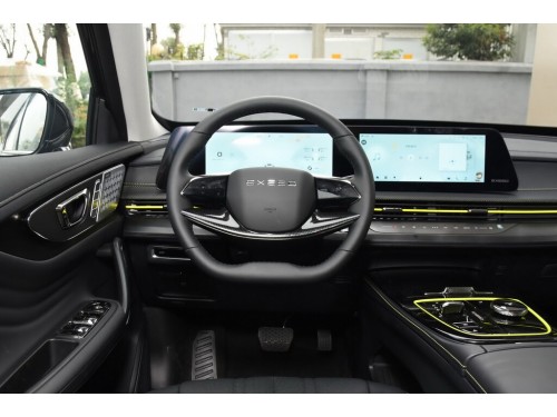 Характеристики автомобиля EXEED LX 2.0TGDI DCT Riding the Wind Edition 300T (10.2022 - н.в.): фото, вместимость, скорость, двигатель, топливо, масса, отзывы