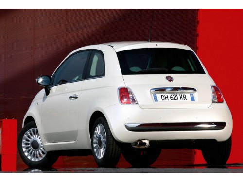 Характеристики автомобиля Fiat 500 1.2 AMT Lounge (04.2008 - 03.2011): фото, вместимость, скорость, двигатель, топливо, масса, отзывы