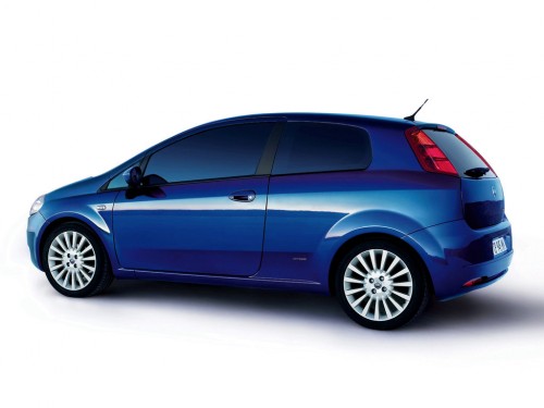 Характеристики автомобиля Fiat Punto 1.4 MT Dynamic 3dr (08.2007 - 11.2008): фото, вместимость, скорость, двигатель, топливо, масса, отзывы