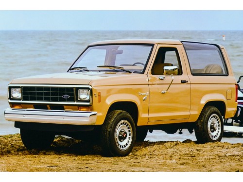 Характеристики автомобиля Ford Bronco II 2.8 AT 4WD XL (03.1983 - 09.1985): фото, вместимость, скорость, двигатель, топливо, масса, отзывы