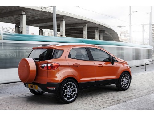 Характеристики автомобиля Ford EcoSport 1.6 Powershift Trend Plus (08.2014 - 03.2019): фото, вместимость, скорость, двигатель, топливо, масса, отзывы