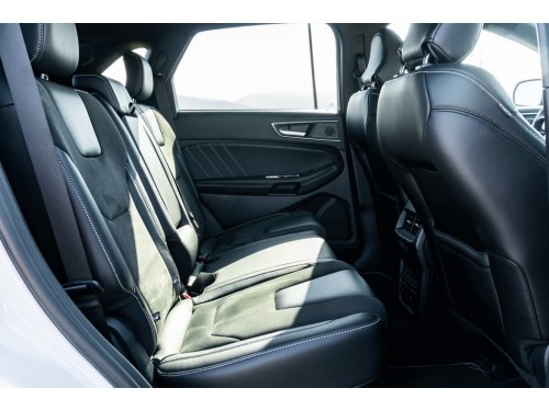 Характеристики автомобиля Ford Edge 2.0 AT AWD SE (02.2019 - н.в.): фото, вместимость, скорость, двигатель, топливо, масса, отзывы