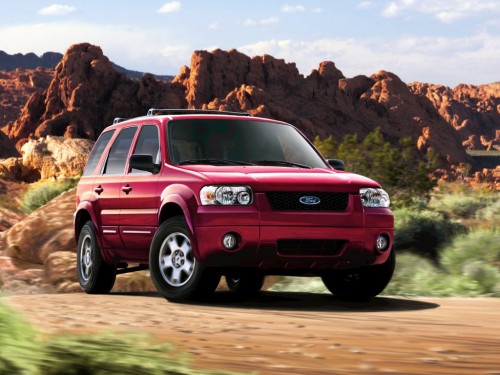 Характеристики автомобиля Ford Escape 2.3 MT FWD XLS (02.2004 - 12.2006): фото, вместимость, скорость, двигатель, топливо, масса, отзывы