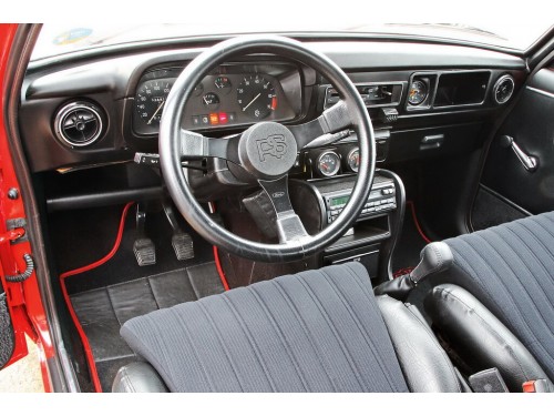 Характеристики автомобиля Ford Escort 1.1 MT Escort 1100 (08.1977 - 07.1979): фото, вместимость, скорость, двигатель, топливо, масса, отзывы
