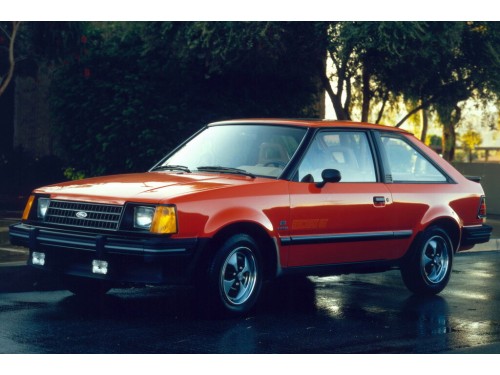 Характеристики автомобиля Ford Escort 1.6 HO MT GLX (10.1982 - 09.1983): фото, вместимость, скорость, двигатель, топливо, масса, отзывы