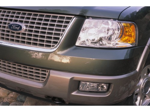 Характеристики автомобиля Ford Expedition 4.6 AT XLT Value (03.2002 - 05.2003): фото, вместимость, скорость, двигатель, топливо, масса, отзывы