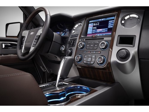 Характеристики автомобиля Ford Expedition 3.5 AT 4WD EL Limited (08.2014 - 07.2017): фото, вместимость, скорость, двигатель, топливо, масса, отзывы
