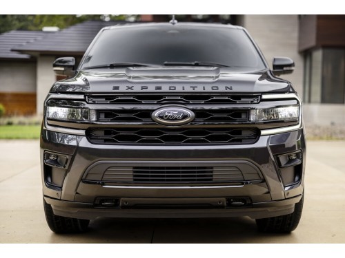 Характеристики автомобиля Ford Expedition 3.5 AT 4WD Limited (11.2021 - н.в.): фото, вместимость, скорость, двигатель, топливо, масса, отзывы