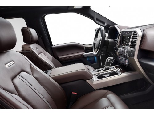 Характеристики автомобиля Ford F150 2.7 EcoBoost AT 4x2 Lariat SuperCrew 5-1/2' (11.2014 - 12.2016): фото, вместимость, скорость, двигатель, топливо, масса, отзывы