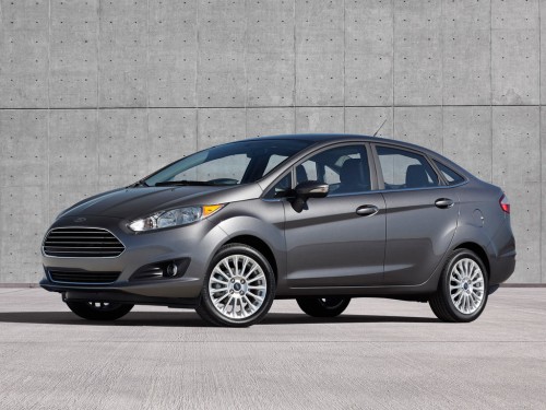 Характеристики автомобиля Ford Fiesta 1.6 PowerShift Trend (06.2015 - 10.2019): фото, вместимость, скорость, двигатель, топливо, масса, отзывы