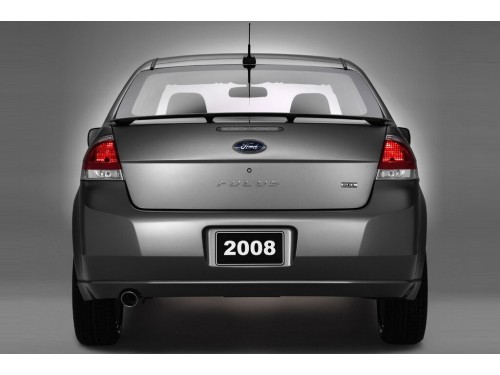 Характеристики автомобиля Ford Focus 2.0 MT SE (09.2007 - 02.2011): фото, вместимость, скорость, двигатель, топливо, масса, отзывы