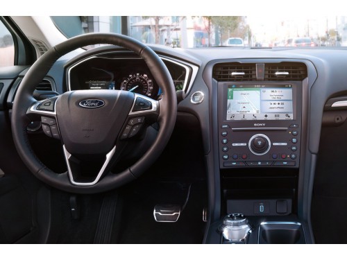 Характеристики автомобиля Ford Fusion 2.0 SelectShift AWD SE (01.2016 - 12.2017): фото, вместимость, скорость, двигатель, топливо, масса, отзывы