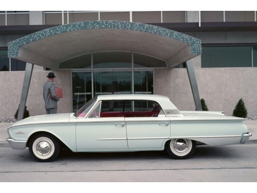 Характеристики автомобиля Ford Galaxie 4.8 AT Town Sedan Cruise-O-Matic (10.1959 - 09.1960): фото, вместимость, скорость, двигатель, топливо, масса, отзывы