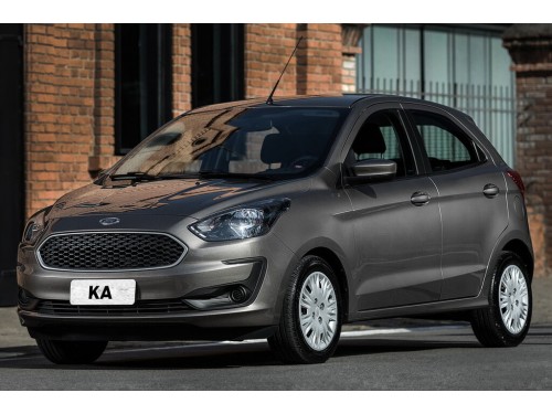 Характеристики автомобиля Ford Ka 1.5 MT SE Plus (02.2018 - 05.2021): фото, вместимость, скорость, двигатель, топливо, масса, отзывы