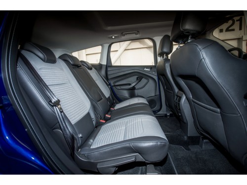 Характеристики автомобиля Ford Kuga 2.5 AT 2WD Trend Plus (02.2019 - 10.2019): фото, вместимость, скорость, двигатель, топливо, масса, отзывы