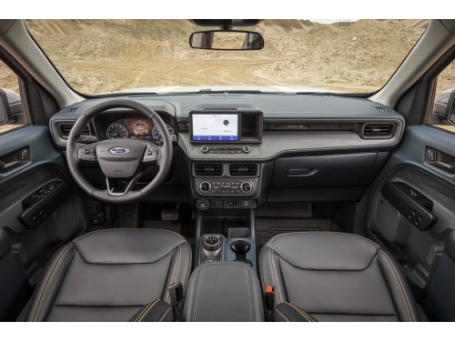 Характеристики автомобиля Ford Maverick 2.0 AT AWD Lariat (09.2021 - н.в.): фото, вместимость, скорость, двигатель, топливо, масса, отзывы