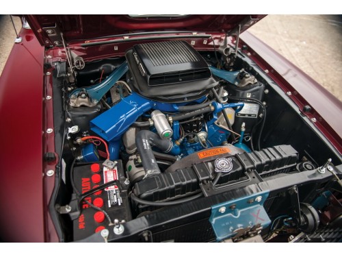 Характеристики автомобиля Ford Mustang 3.3 AT Mustang Convertible Six (09.1969 - 09.1970): фото, вместимость, скорость, двигатель, топливо, масса, отзывы