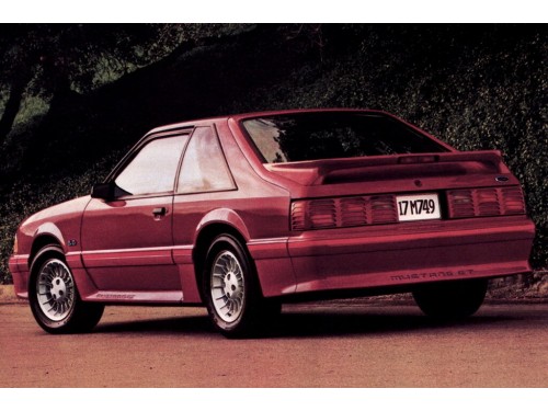 Характеристики автомобиля Ford Mustang 2.3 AT Mustang LX 3-door (08.1990 - 09.1993): фото, вместимость, скорость, двигатель, топливо, масса, отзывы