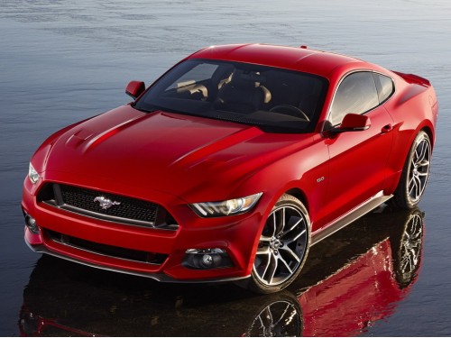 Характеристики автомобиля Ford Mustang 2.3 AT EcoBoost Premium (08.2014 - 07.2016): фото, вместимость, скорость, двигатель, топливо, масса, отзывы