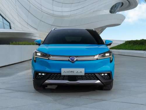 Характеристики автомобиля GAC Aion LX 73 kWh 2WD LX 80 (04.2019 - 04.2022): фото, вместимость, скорость, двигатель, топливо, масса, отзывы