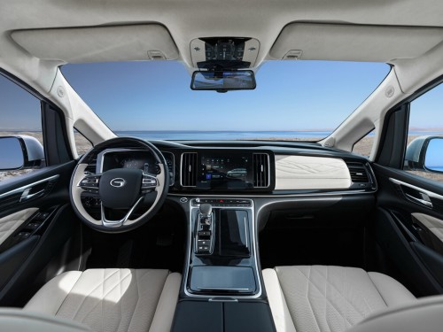 Характеристики автомобиля GAC Trumpchi M8 2.0T AT 2WD Master 390T Supreme Edition 7 seats (07.2022 - н.в.): фото, вместимость, скорость, двигатель, топливо, масса, отзывы