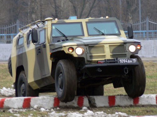 Характеристики автомобиля ГАЗ 2330 Тигр 5.9 MT (06.2005 - н.в.): фото, вместимость, скорость, двигатель, топливо, масса, отзывы