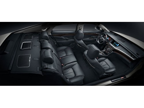 Характеристики автомобиля Geely Emgrand GT 1.8T AT Flagship (02.2017 - 05.2019): фото, вместимость, скорость, двигатель, топливо, масса, отзывы