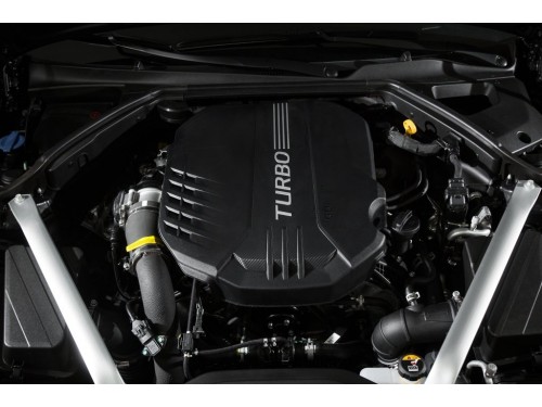 Характеристики автомобиля Genesis G70 2.0 T-GDI AT 4WD Supreme (04.2018 - 07.2021): фото, вместимость, скорость, двигатель, топливо, масса, отзывы