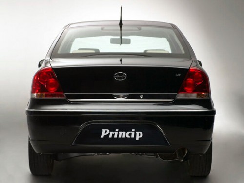 Характеристики автомобиля Hafei Princip 1.6 AT Luxury (10.2006 - 11.2010): фото, вместимость, скорость, двигатель, топливо, масса, отзывы