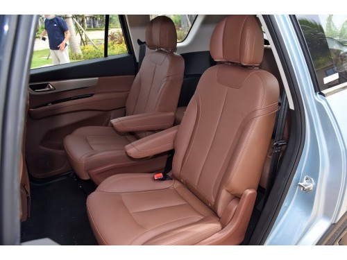 Характеристики автомобиля Haima 7X 1.6TGDI AT Luxury (03.2023 - н.в.): фото, вместимость, скорость, двигатель, топливо, масса, отзывы